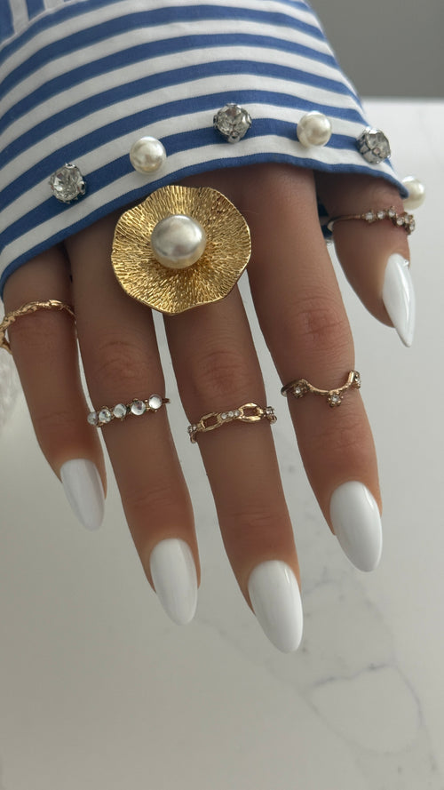 🤍 Alba #C001 — Handmade Press-On Nails