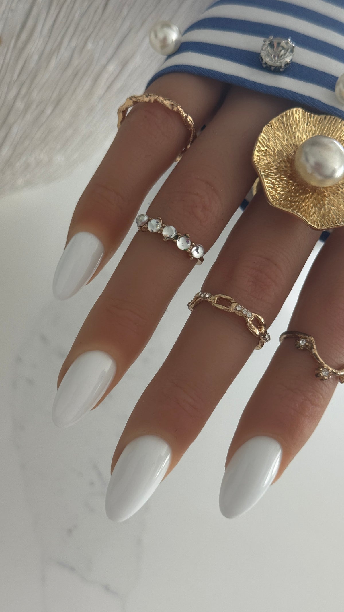 🤍 Alba #C001 — Handmade Press-On Nails