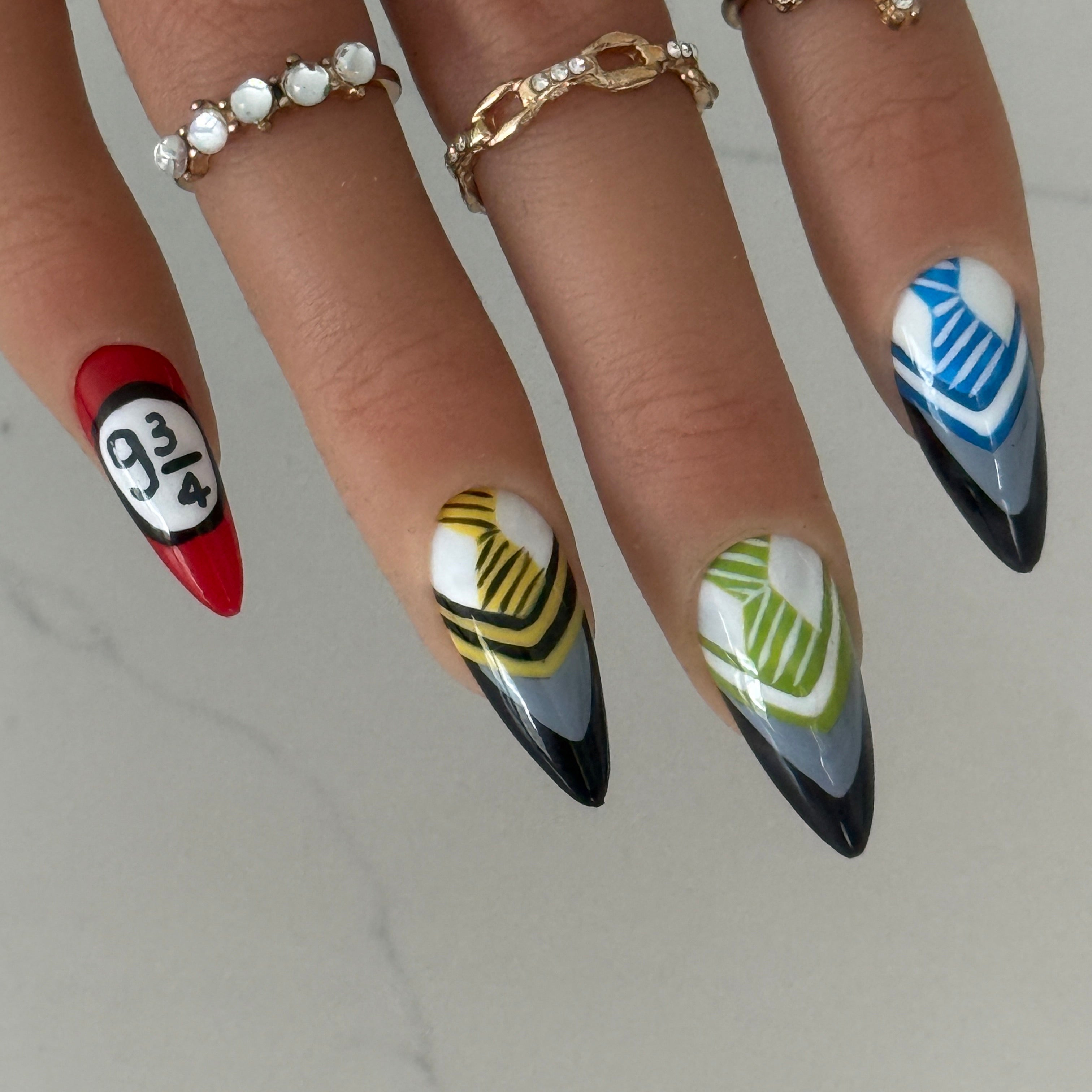 🚂 Andén Secreto — Handmade Press-On Nails