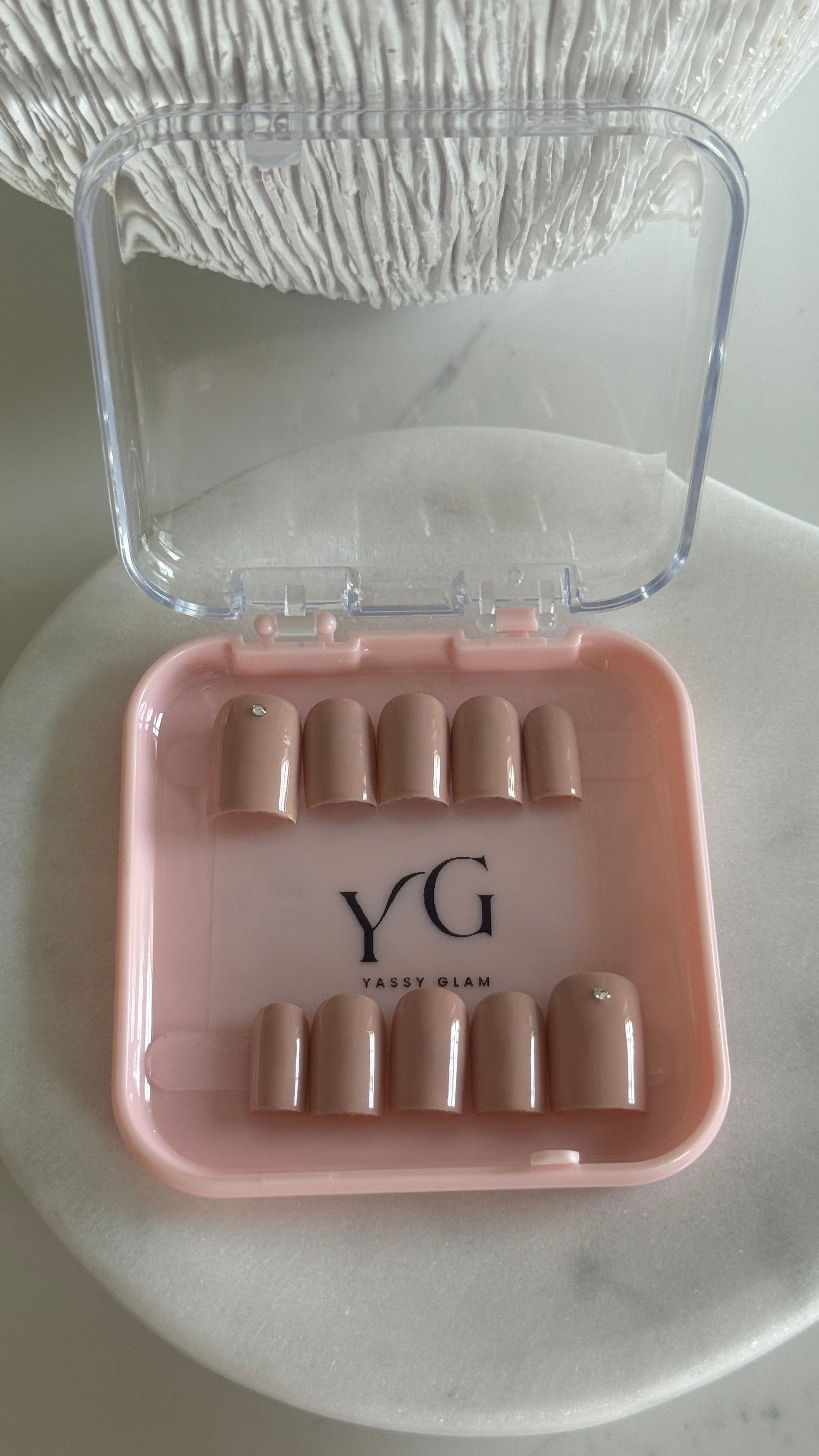 Latte Chic – Warm Nude