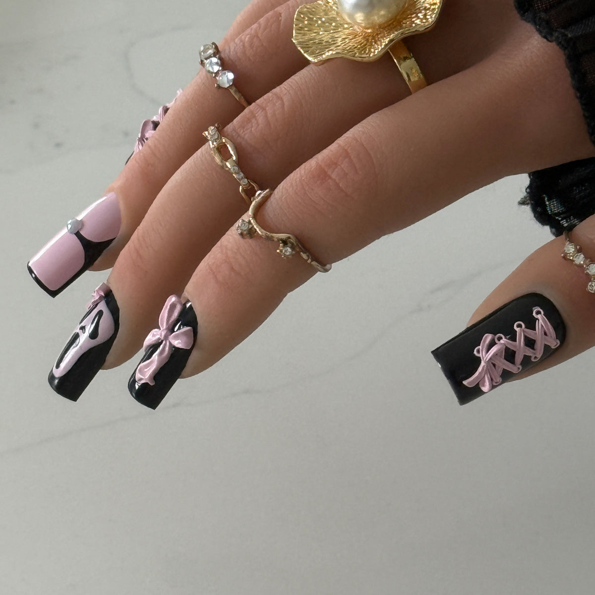 🎀 Dulce Terror — Handmade Press-On Nails