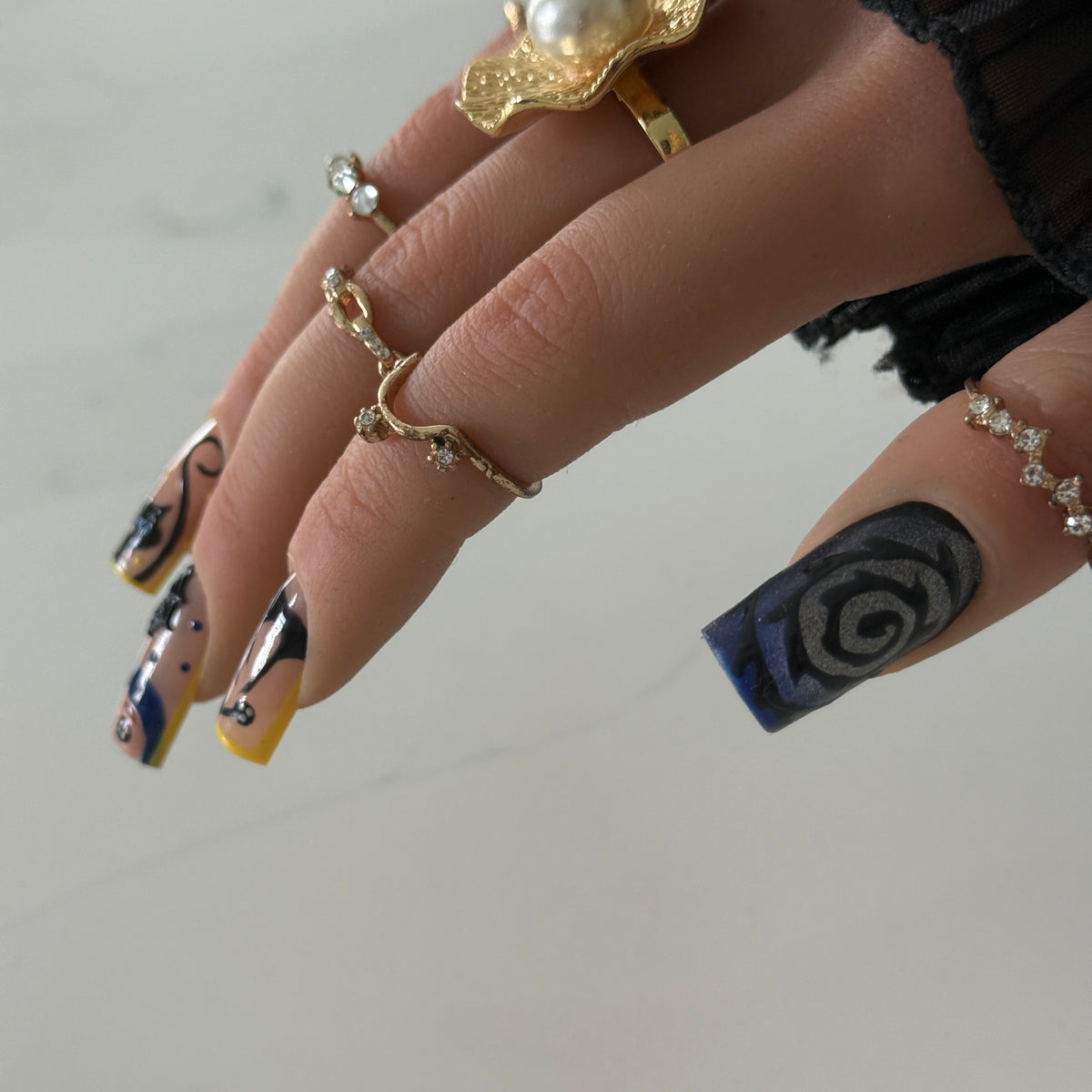 🗝️ Llave Mágica — Handmade Press-On Nails