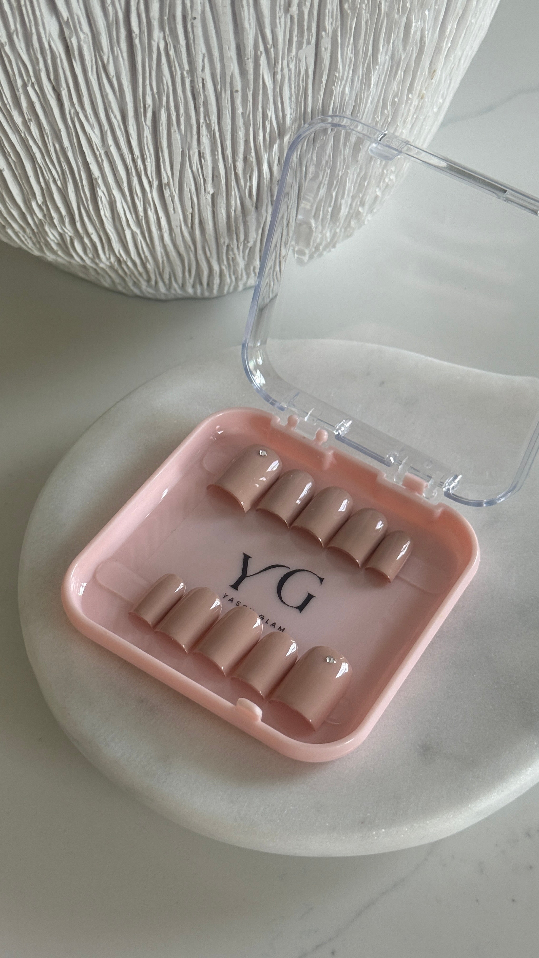 Latte Chic – Warm Nude