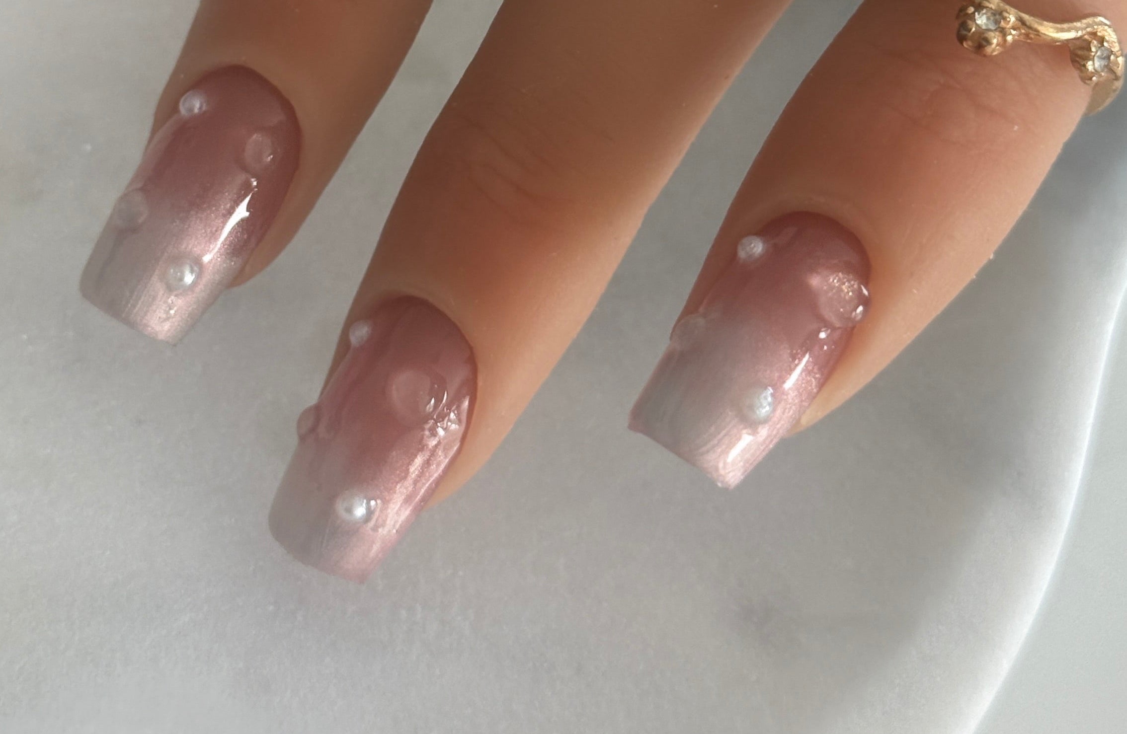 Dewy Blush – Glass Effect